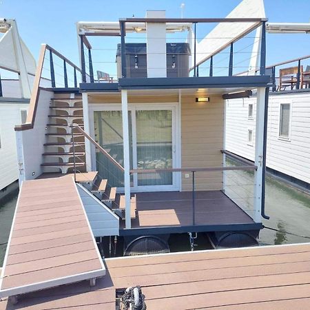 فيلا House Boat Oliva - Floating House بولا المظهر الخارجي الصورة